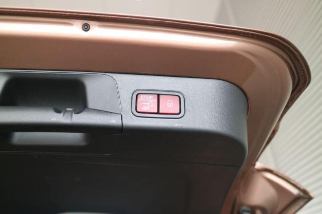 EQB350 4マチック