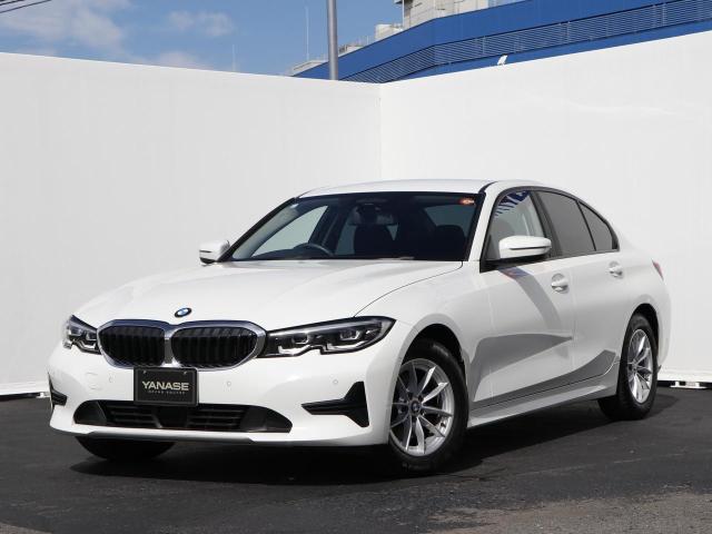 320i