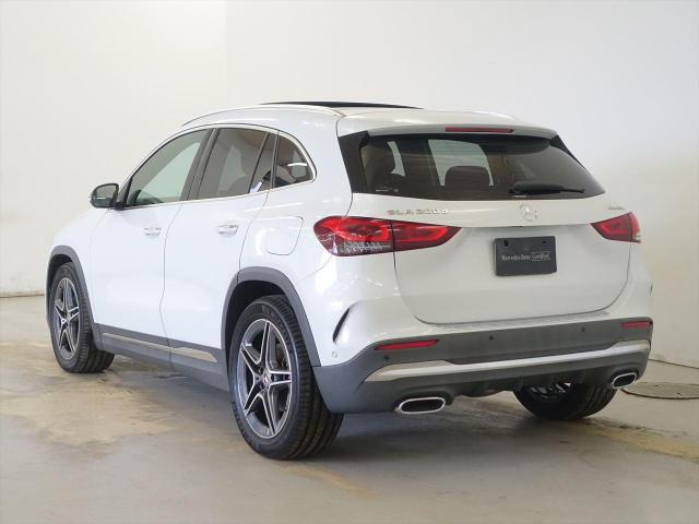 GLA200 d 4MATIC AMGライン AMGレザーエクスクルーシブパッケージ・アドバンスドパッケージ・ナビゲーションパッケージ