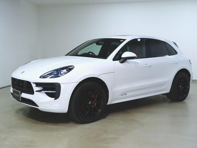 マカン GTS