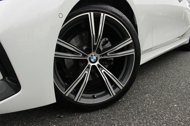 320d xDrive エディションシャドー