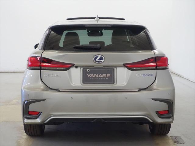 CT200h バージョンL