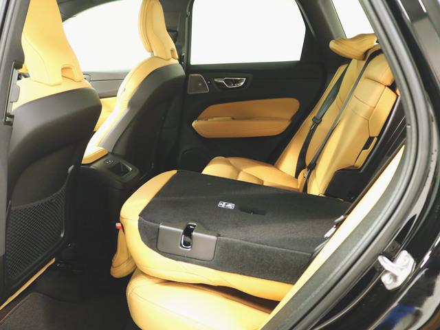 XC60 リチャージPHEV T8 AWD インスクリプション