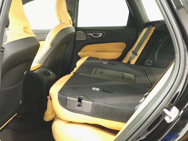 XC60 リチャージPHEV T8 AWD インスクリプション