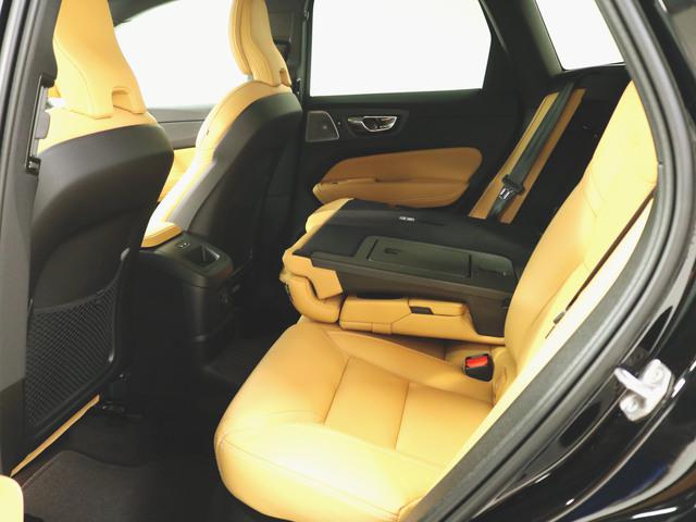 XC60 リチャージPHEV T8 AWD インスクリプション