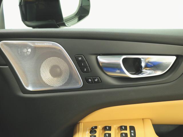 XC60 リチャージPHEV T8 AWD インスクリプション