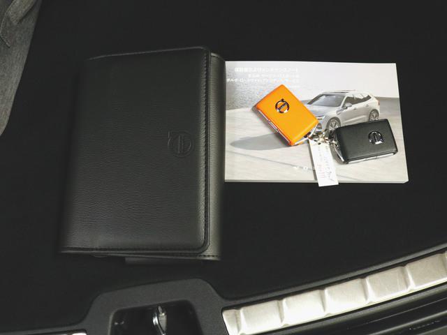 XC60 リチャージPHEV T8 AWD インスクリプション