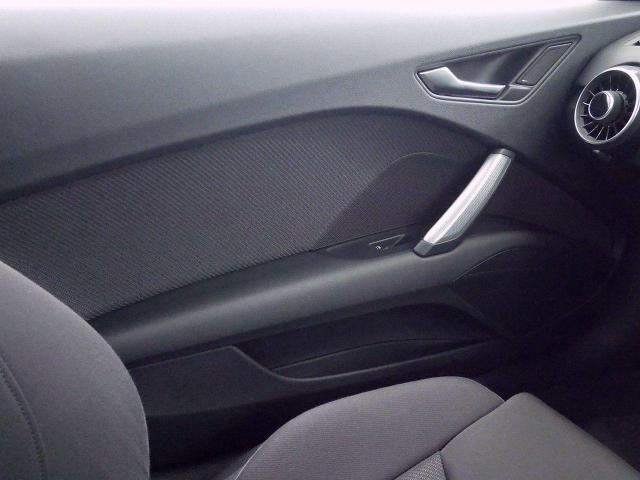 TTクーペ 2.0 TFSI クワトロ