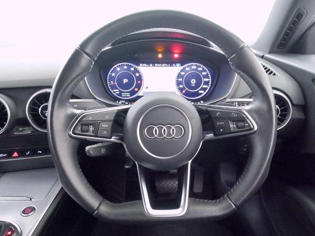 TTクーペ 2.0 TFSI クワトロ