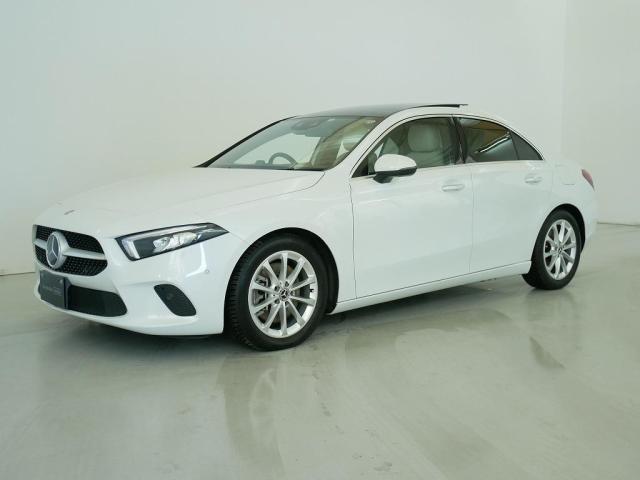 A250 4MATIC セダン レザーエクスクルーシブパッケージ・レーダーセーフティパッケージ・ナビゲーションパッケージ