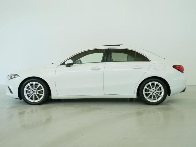 A250 4MATIC セダン レザーエクスクルーシブパッケージ・レーダーセーフティパッケージ・ナビゲーションパッケージ