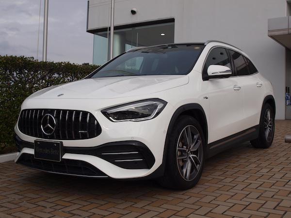 メルセデス‐AMG GLA35 4MATIC AМGパフォーマンスパッケージ・アドバンスドパッケージ・ナビゲーションパッケージ