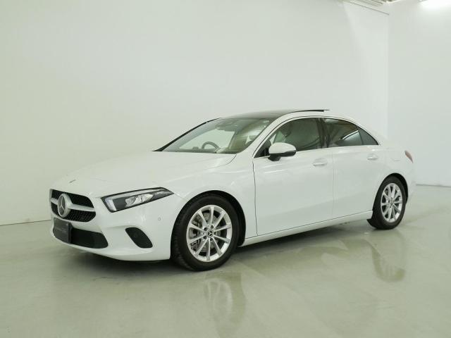 A250 4MATIC セダン レザーエクスクルーシブパッケージ・レーダーセーフティパッケージ・ナビゲーションパッケージ