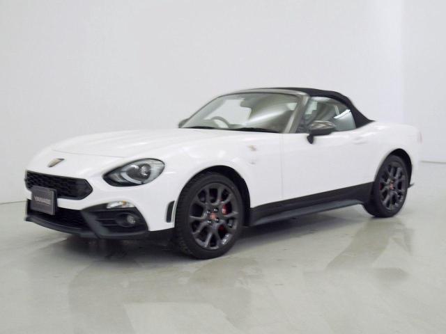 アバルト124 スパイダー ベースグレード