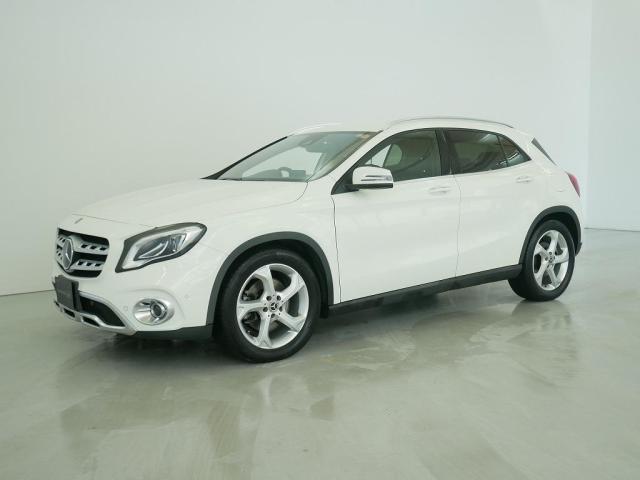 GLA220 4MATIC レーダーセーフティパッケージ