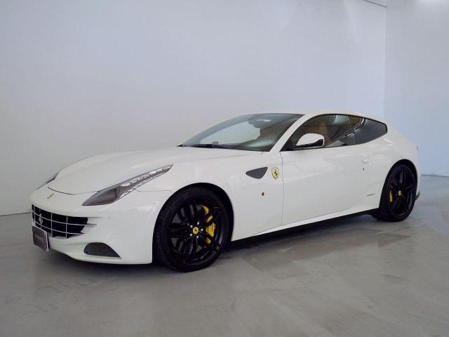 フェラーリ FF ベースグレード