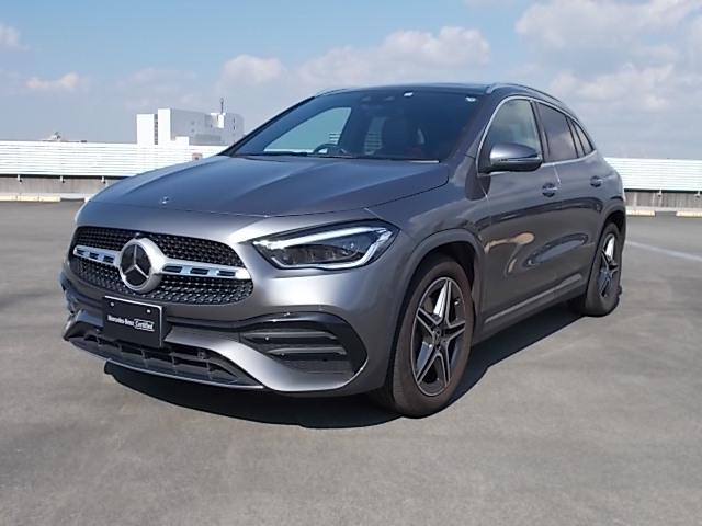 GLA200 d 4MATIC AMGライン AMGレザーエクスクルーシブパッケージ・アドバンスドパッケージ・ナビゲーションパッケージ
