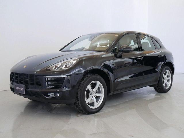 マカン ベースグレード