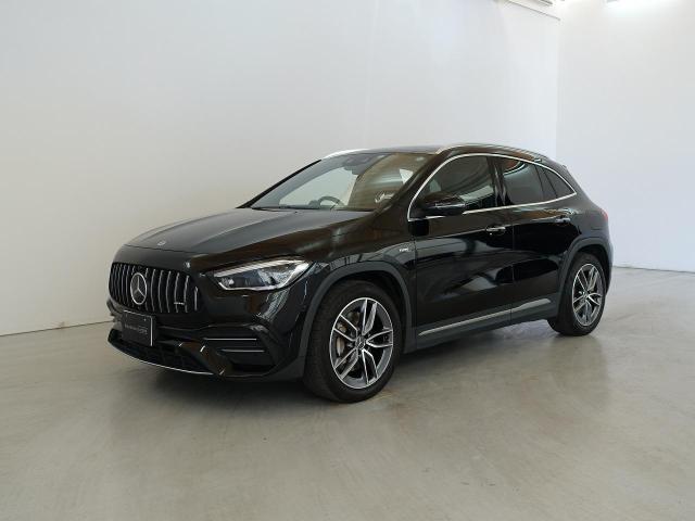 メルセデス‐AMG GLA35 4MATIC AMGパフォーマンスパッケージ・AMGアドバンスドパッケージ・ナビゲーションパッケージ
