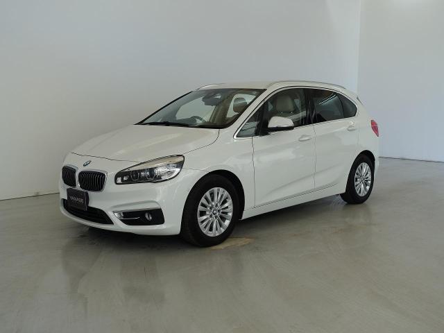 218i アクティブツアラー ラグジュアリー
