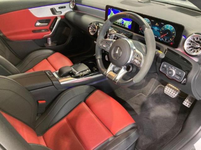 メルセデス‐AMG CLA45 S 4MATIC+ AMGパフォーマンスパッケージ・AMGアドバンスドパッケージ