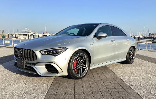 メルセデス‐AMG CLA45 S 4MATIC+ AMGパフォーマンスパッケージ・AMGアドバンストパッケージ