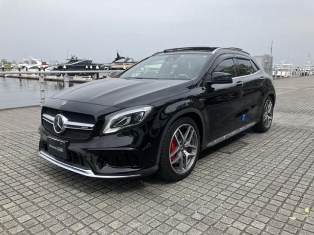 メルセデス‐AMG GLA45 4MATIC AMGアドバンストパッケージ