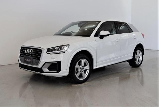 Q2 1.0 TFSI スポーツ