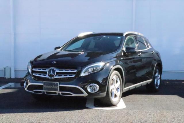 GLA220 4MATIC レザーエクスクルーシブパッケージ・レーダーセーフティパッケージ