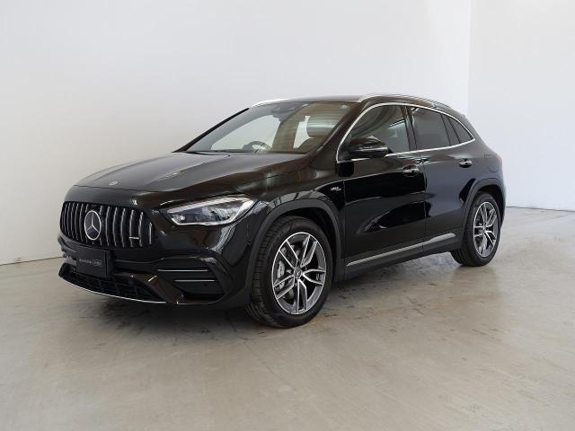 メルセデス‐AMG GLA35 4MATIC