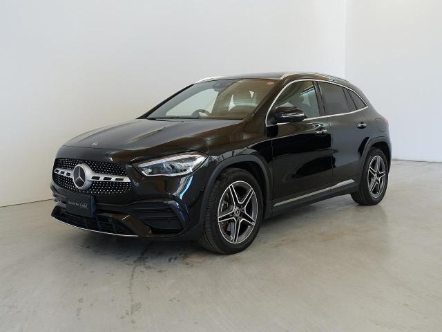 GLA200 d 4MATIC AMGライン AMGレザーエクスクルーシブパッケージ・アドバンスドパッケージ・ナビゲーションパッケージ