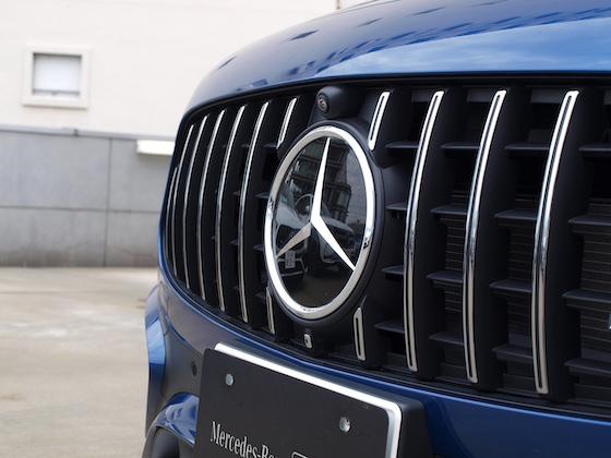 メルセデス‐AMG GLA35 4MATIC AMGパフォーマンスパッケージ・アドバンスドパッケージ