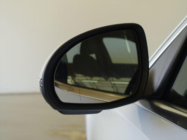 C200 アバンギャルド AMGラインパッケージ・レザーエクスクルーシブパッケージ・ベーシックパッケージ