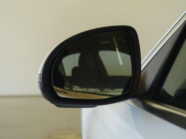 C200 アバンギャルド AMGライン レザーエクスクルーシブパッケージ・ベーシックパッケージ