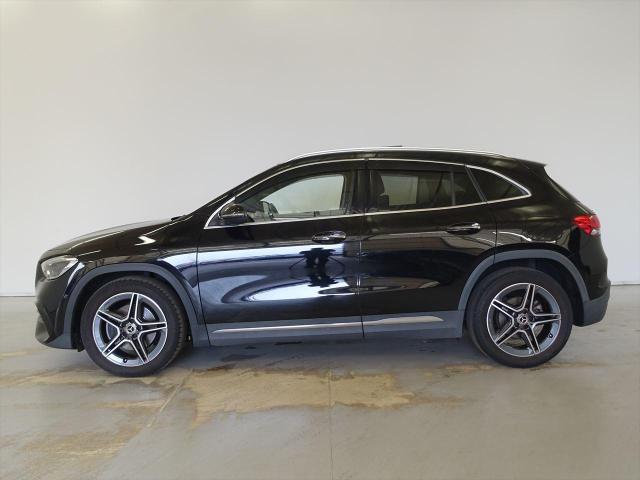 GLA200 d 4MATIC AMGライン ナビゲーションパッケージ
