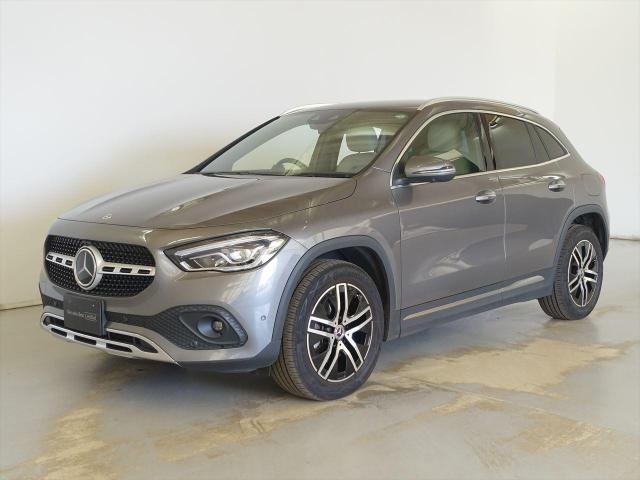 GLA200 d 4МATIC レザーエクスクルーシブパッケージ