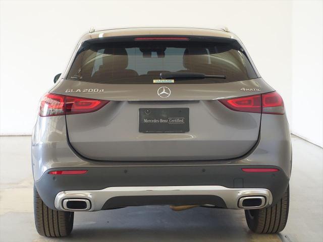 GLA200 d 4МATIC レザーエクスクルーシブパッケージ