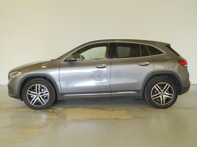 GLA200 d 4МATIC レザーエクスクルーシブパッケージ