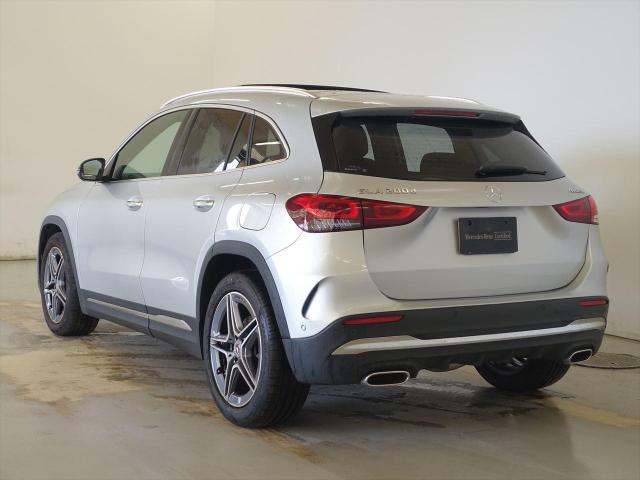 GLA200 d 4MATIC AMGラインパッケージ・AMGレザーエクスクルーシブパッケージ・アドバンスドパッケージ
