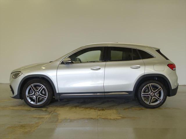 GLA200 d 4MATIC AMGラインパッケージ・AMGレザーエクスクルーシブパッケージ・アドバンスドパッケージ