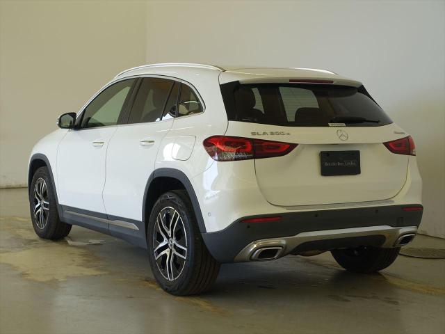 GLA200 d 4MATIC ナビゲーションパッケージ