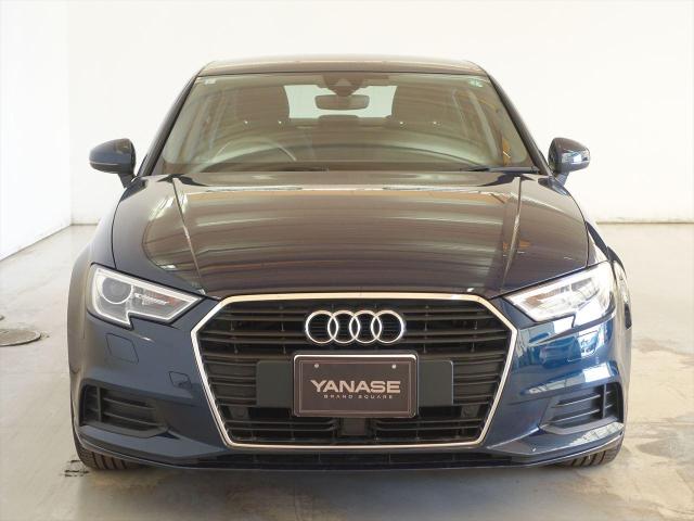 A3 セダン 30TFSI