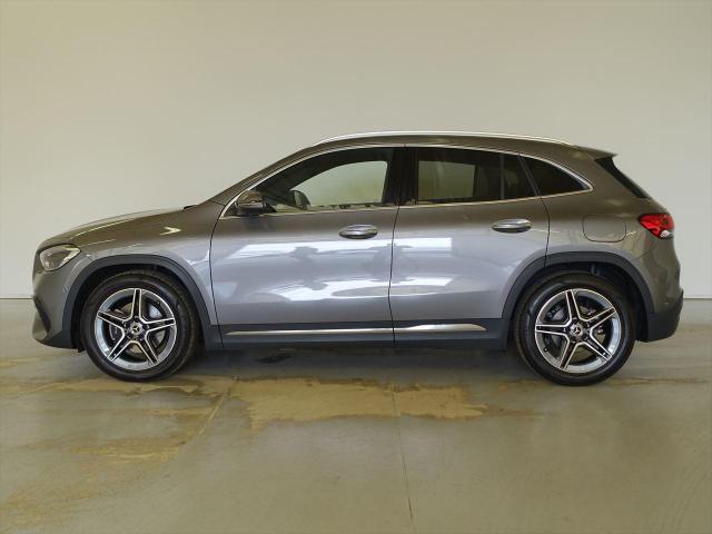GLA200 d 4MATIC AMGラインパッケージ