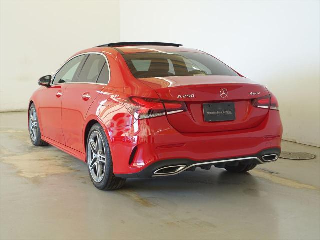 A250 4MATIC セダン AMGライン AMGレザーエクスクルーシブパッケージ・レーダーセーフティパッケージ・アドバンスドパッケージ・ナビゲーションパッケージ