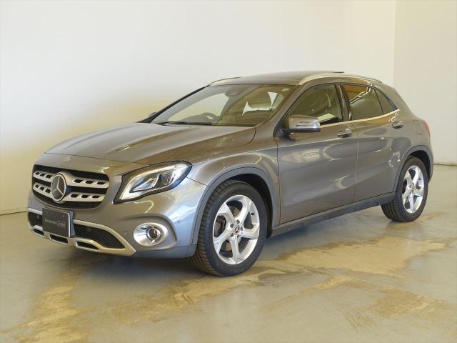GLA220 4MATIC レーダーセーフティパッケージ・プレミアムパッケージ
