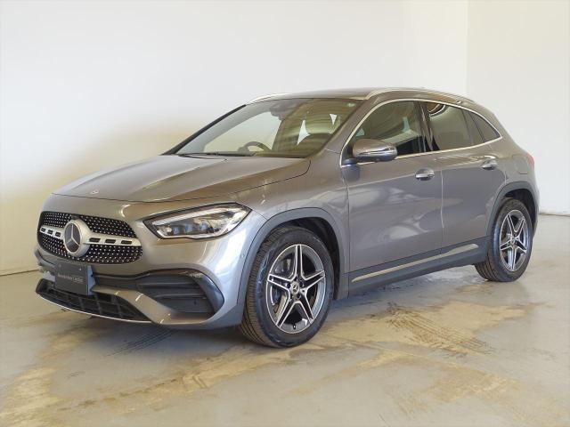 GLA200 d 4MATIC AMGライン ナビゲーションパッケージ