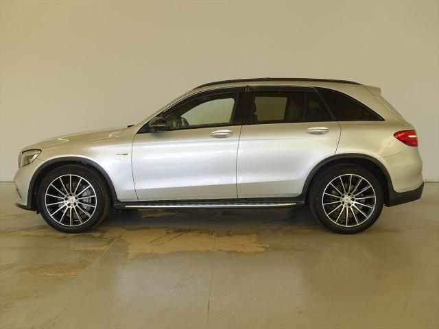 メルセデス‐AMG GLC43 4MATIC レザーエクスクルーシブパッケージ