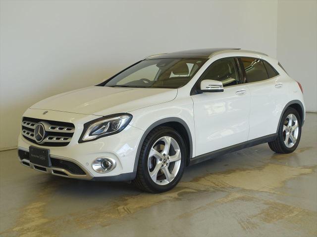 GLA220 4MATIC レーダーセーフティパッケージ・プレミアムパッケージ