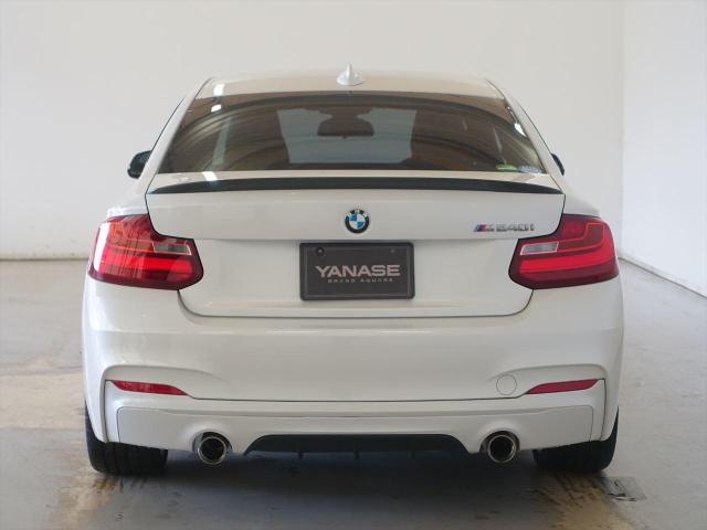 M240i クーペ