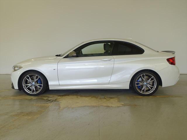 M240i クーペ